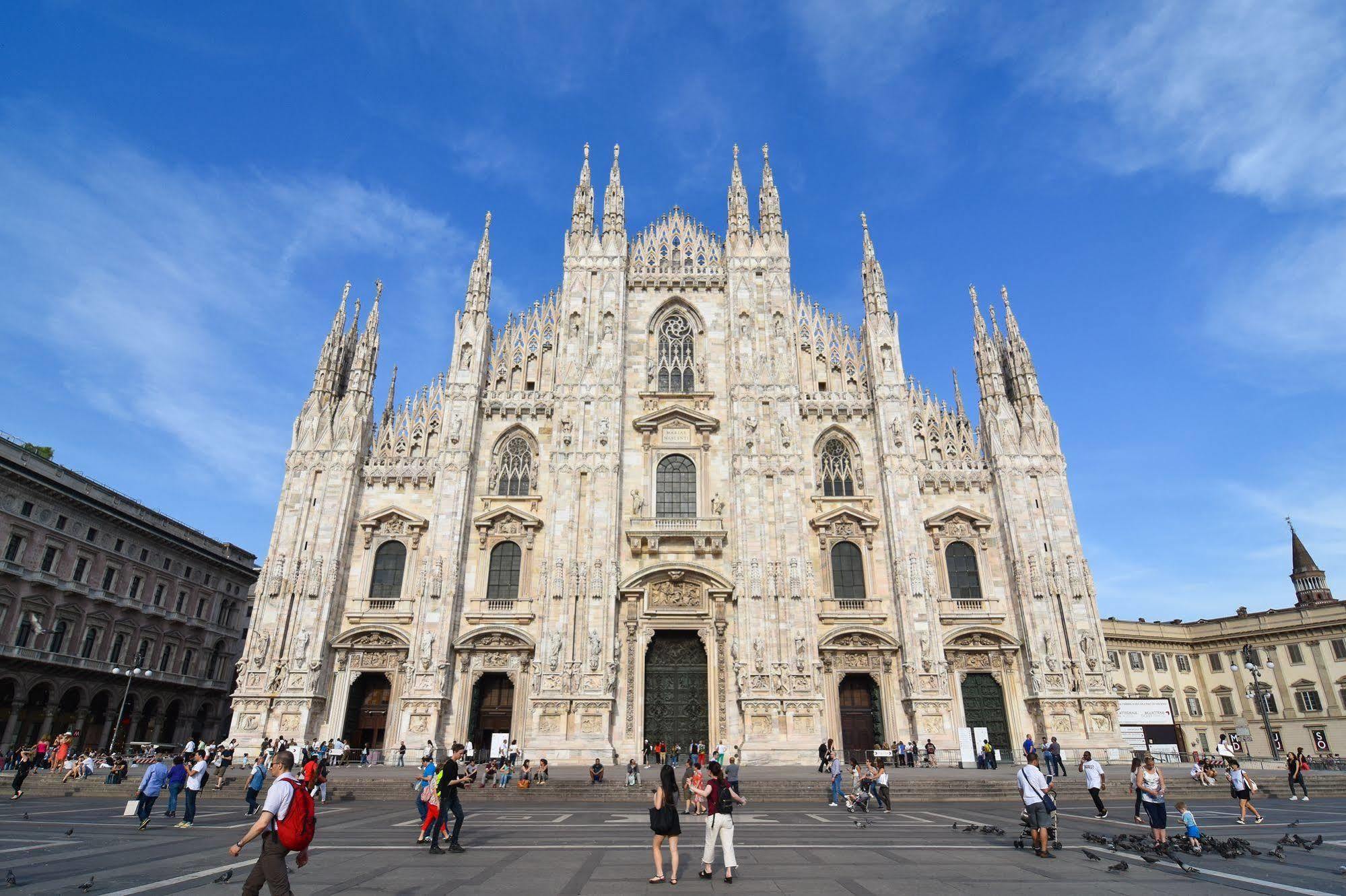 Suite Milano Duomo Exterior photo