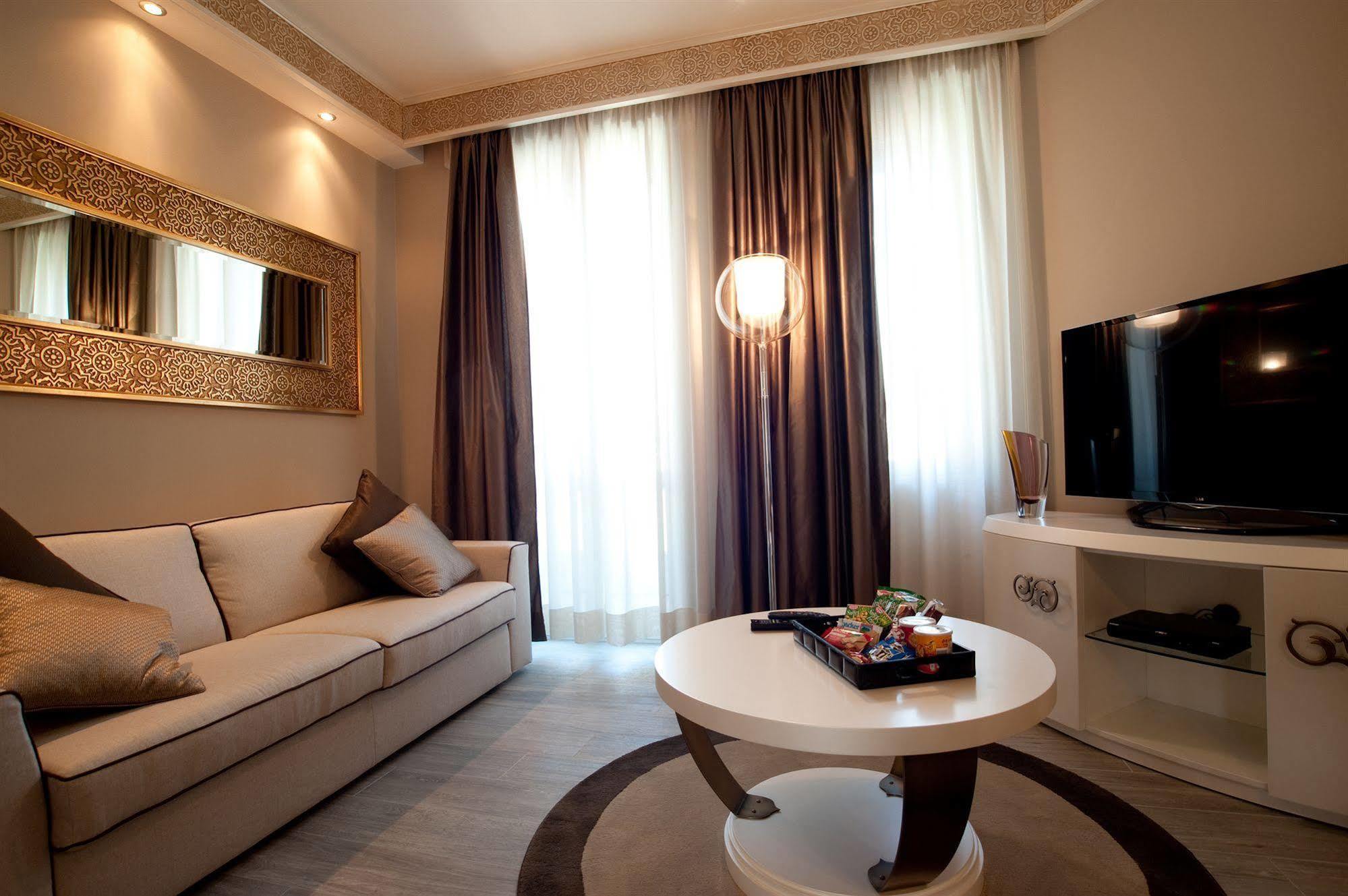 Suite Milano Duomo Exterior photo