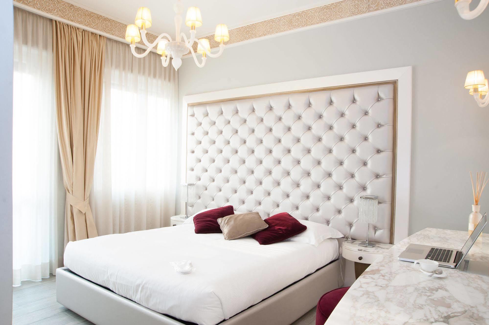 Suite Milano Duomo Exterior photo