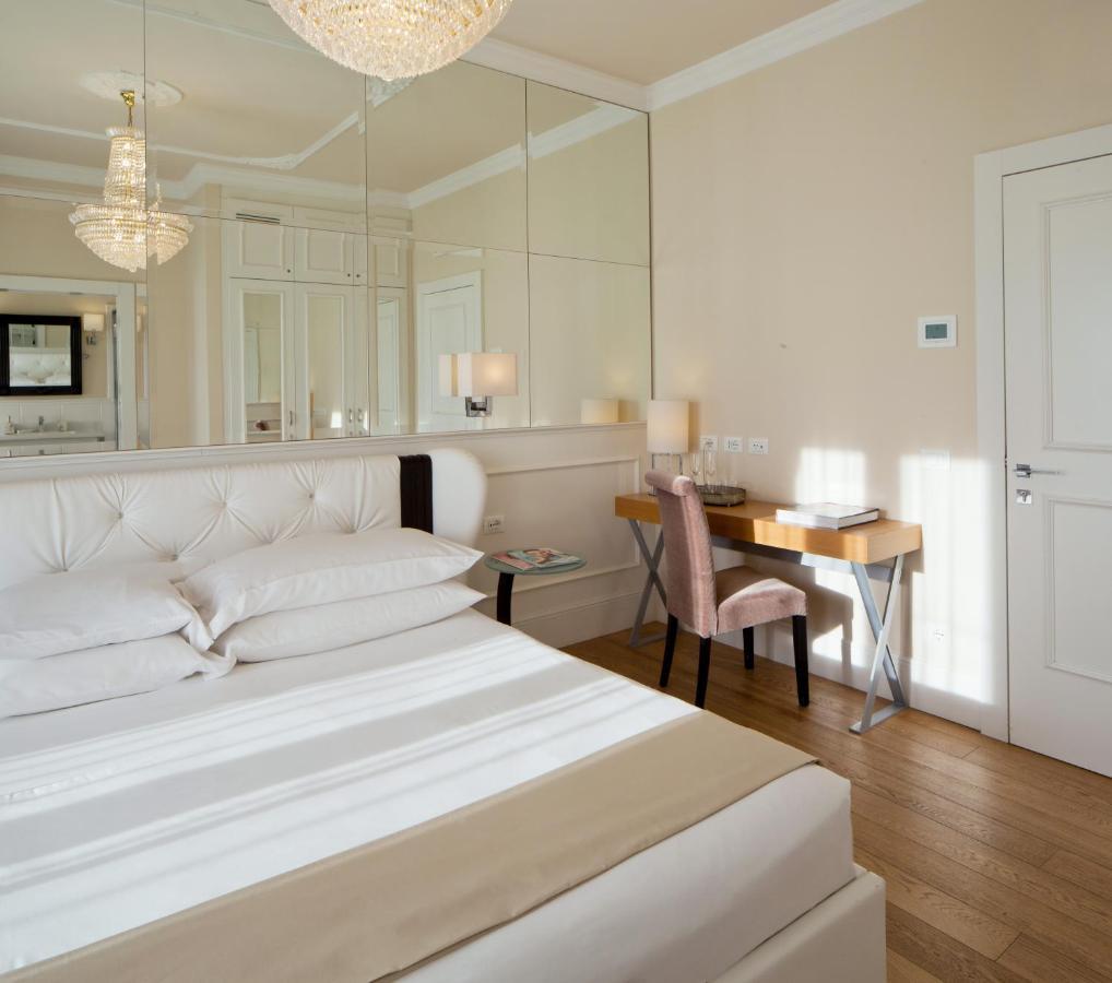 Suite Milano Duomo Exterior photo